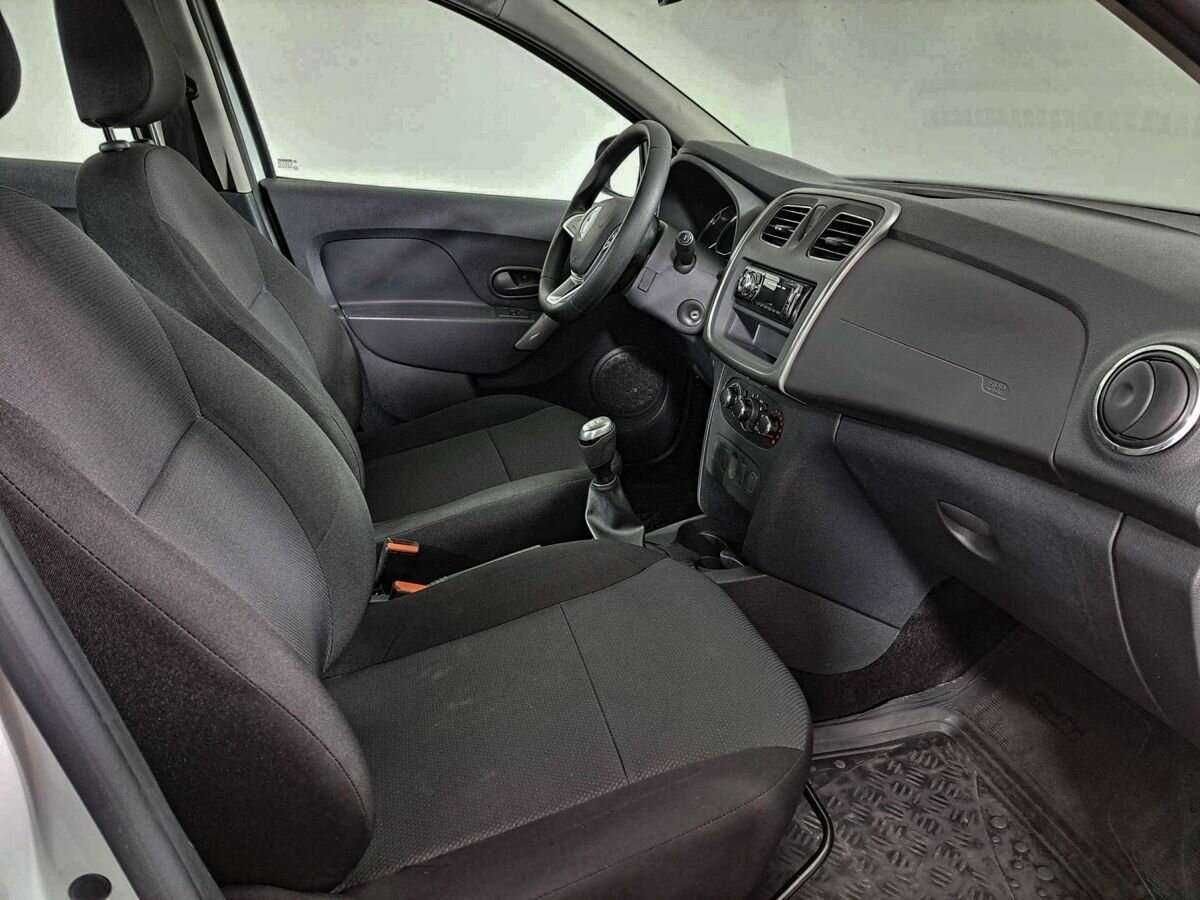 Renault Logan, 2021 - Фото №8