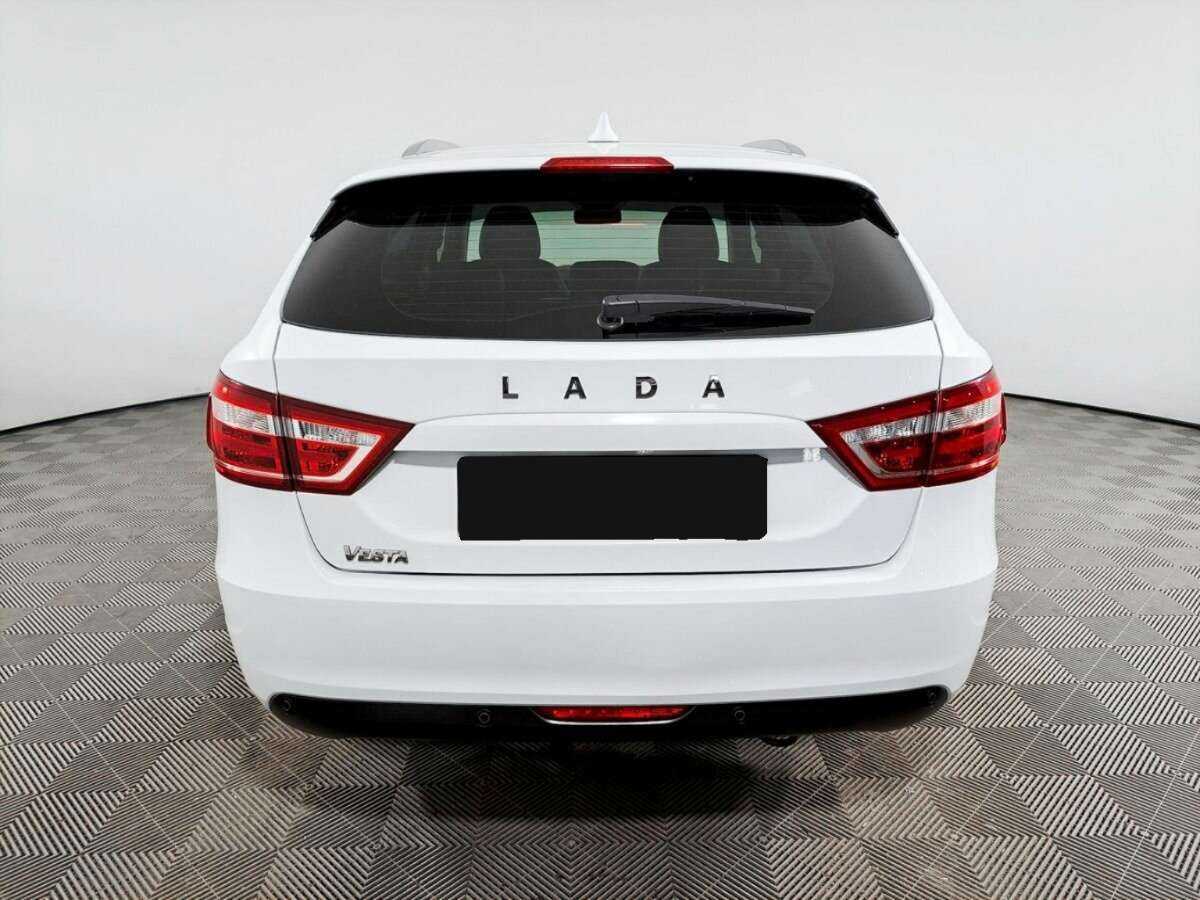 Lada (ВАЗ) Vesta SW, 2018 - Фото №5