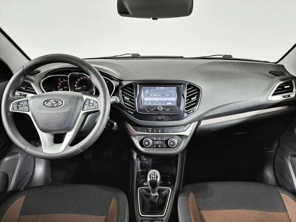 Lada (ВАЗ) Vesta SW, 2018 - Фото №11