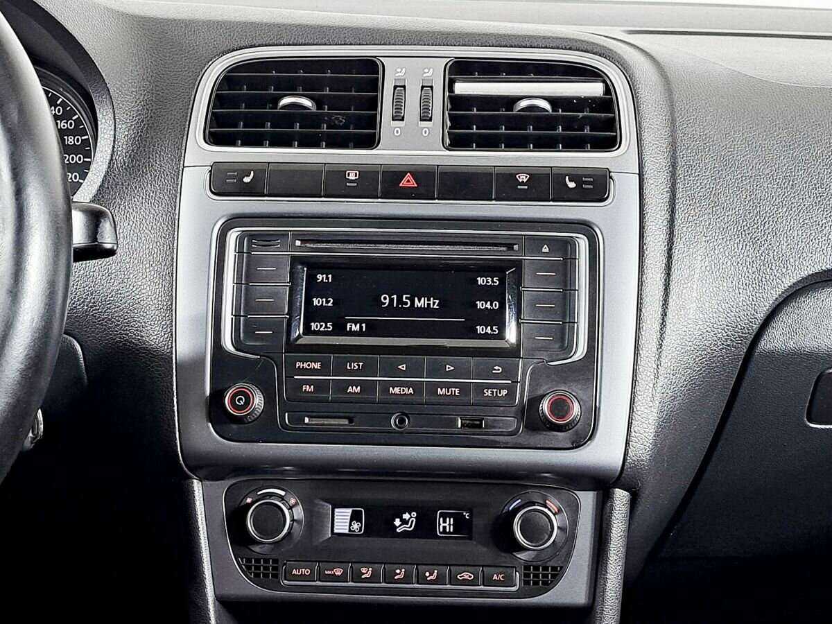 Volkswagen Polo, 2016 - Фото №10