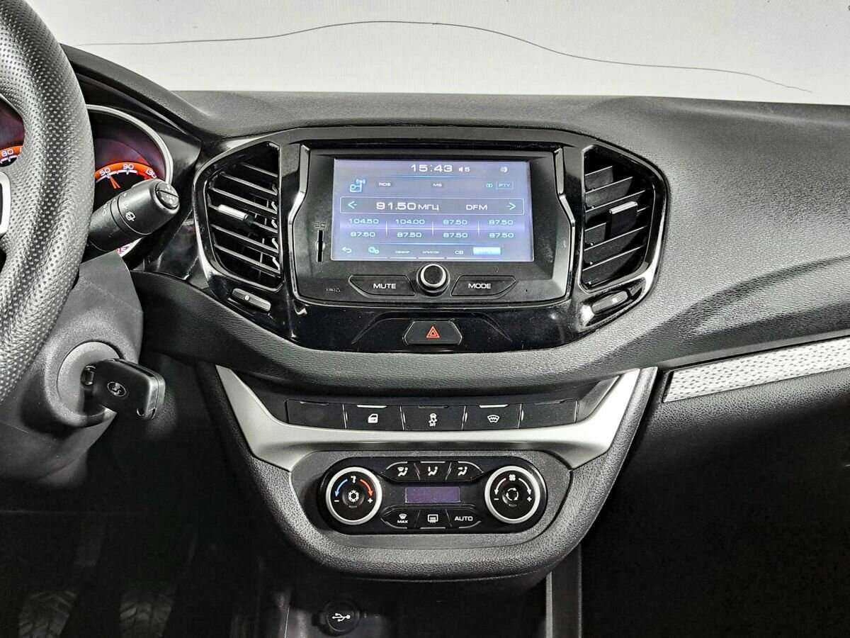 Lada (ВАЗ) Vesta SW Cross, 2019 - Фото №12