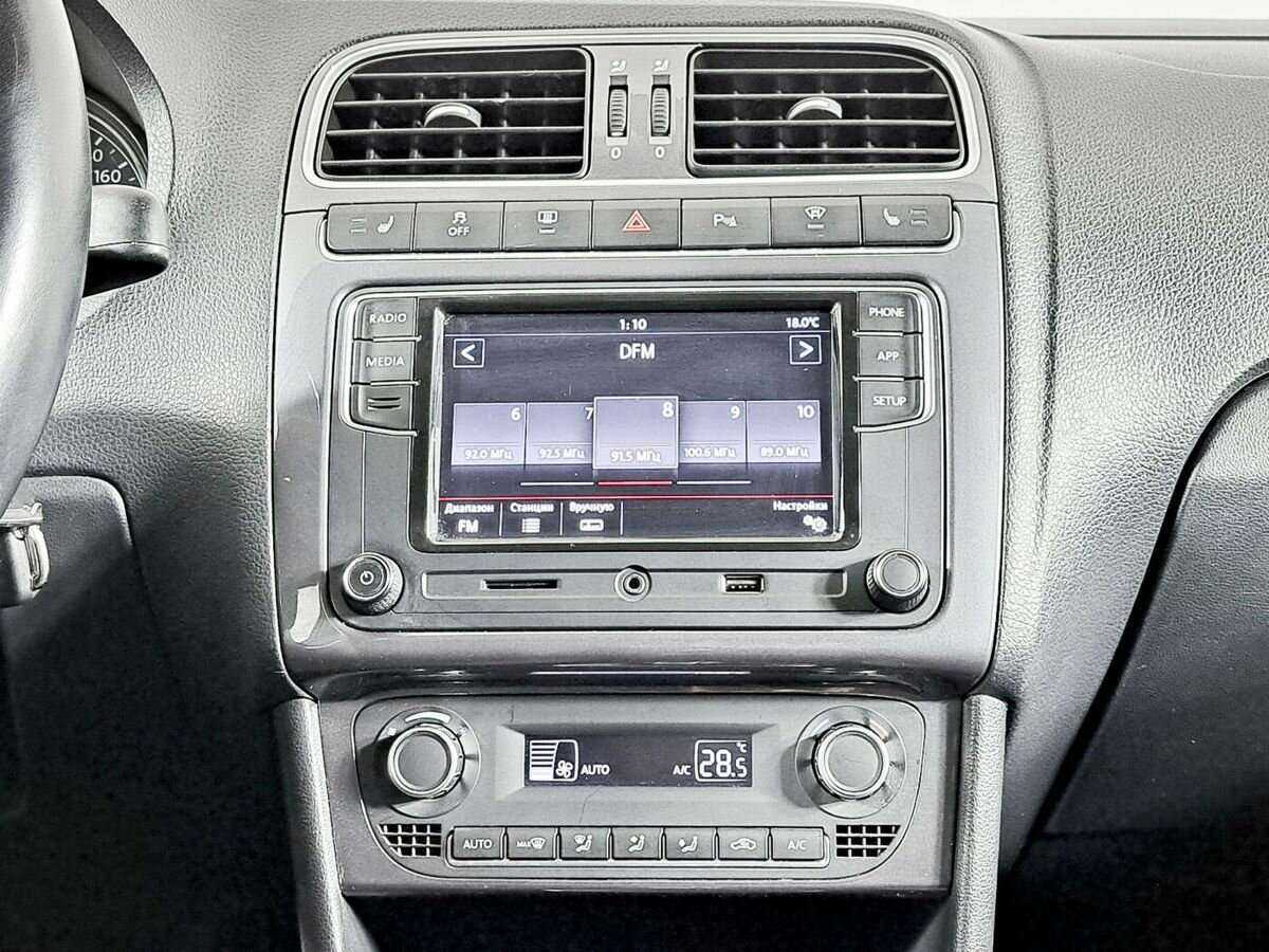 Volkswagen Polo, 2018 - Фото №9