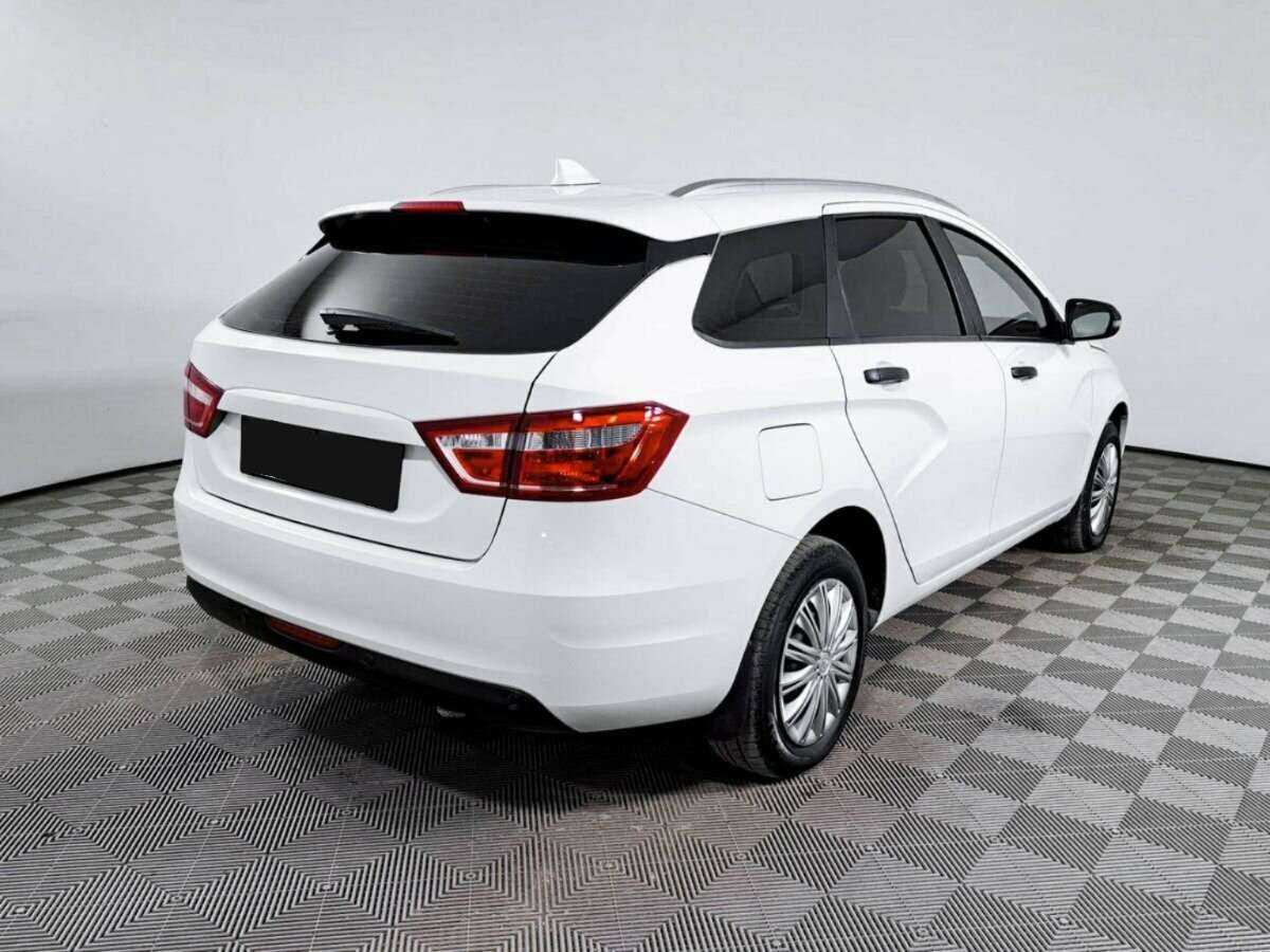 Lada (ВАЗ) Vesta SW, 2019 - Фото №3