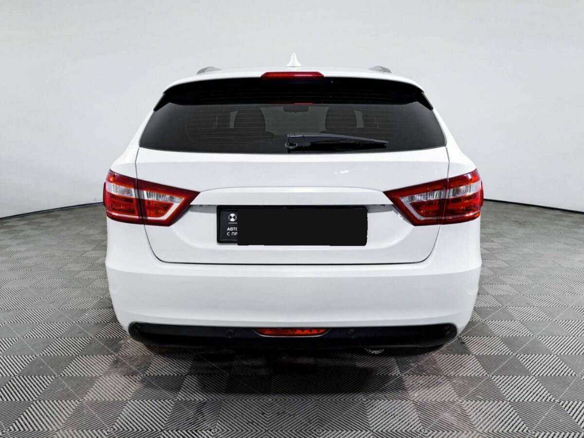 Lada (ВАЗ) Vesta SW, 2019 - Фото №4