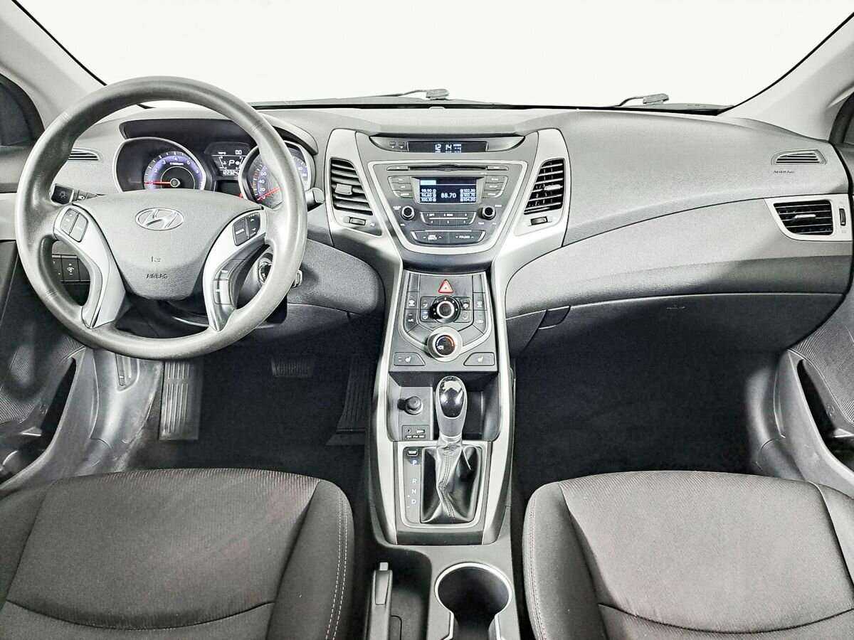 Hyundai Elantra, 2015 - Фото №11