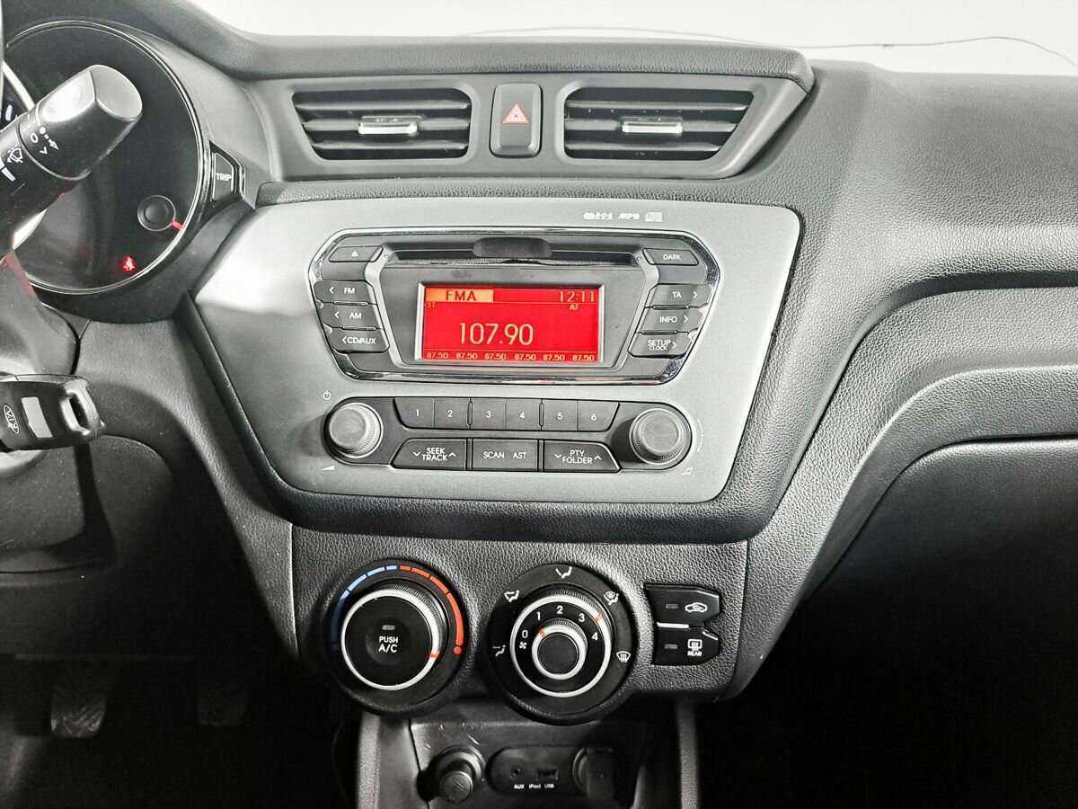 Kia Rio 6-speed, 2014 - Фото №10