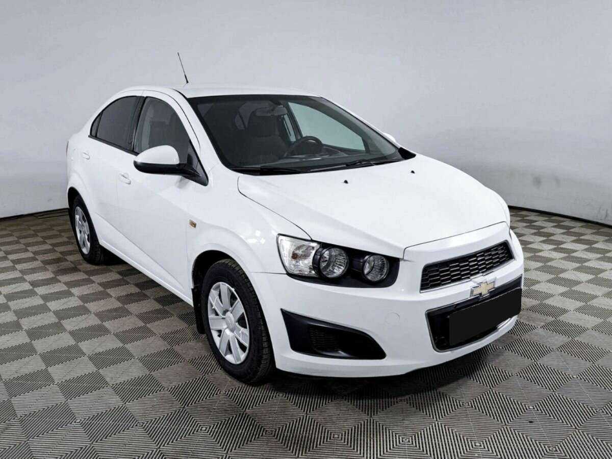 Chevrolet Aveo, 2013 - Фото №2