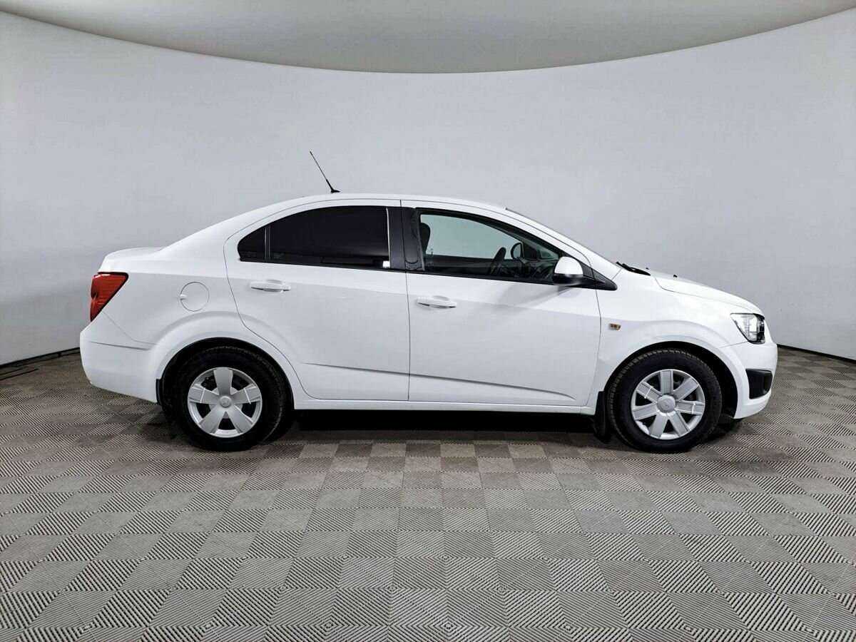 Chevrolet Aveo, 2013 - Фото №3