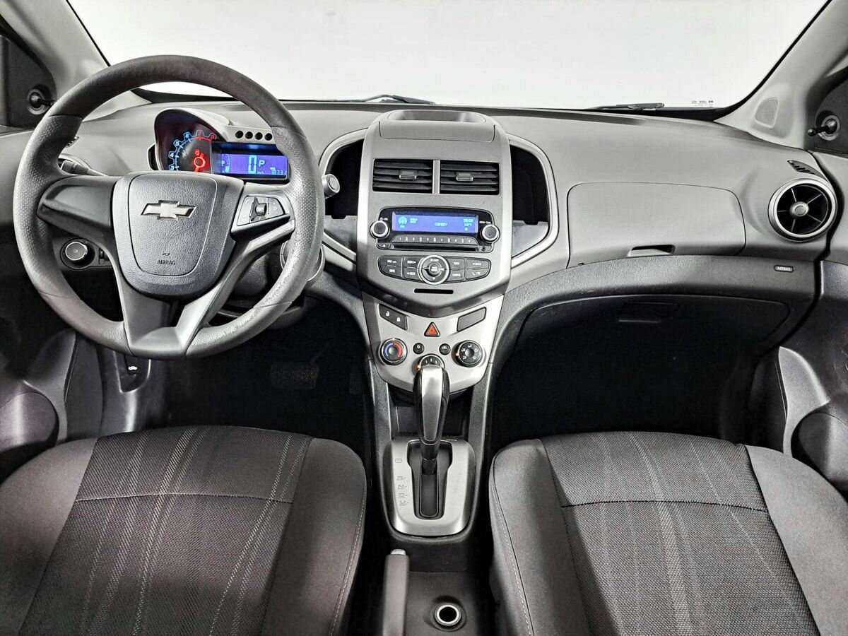 Chevrolet Aveo, 2013 - Фото №11