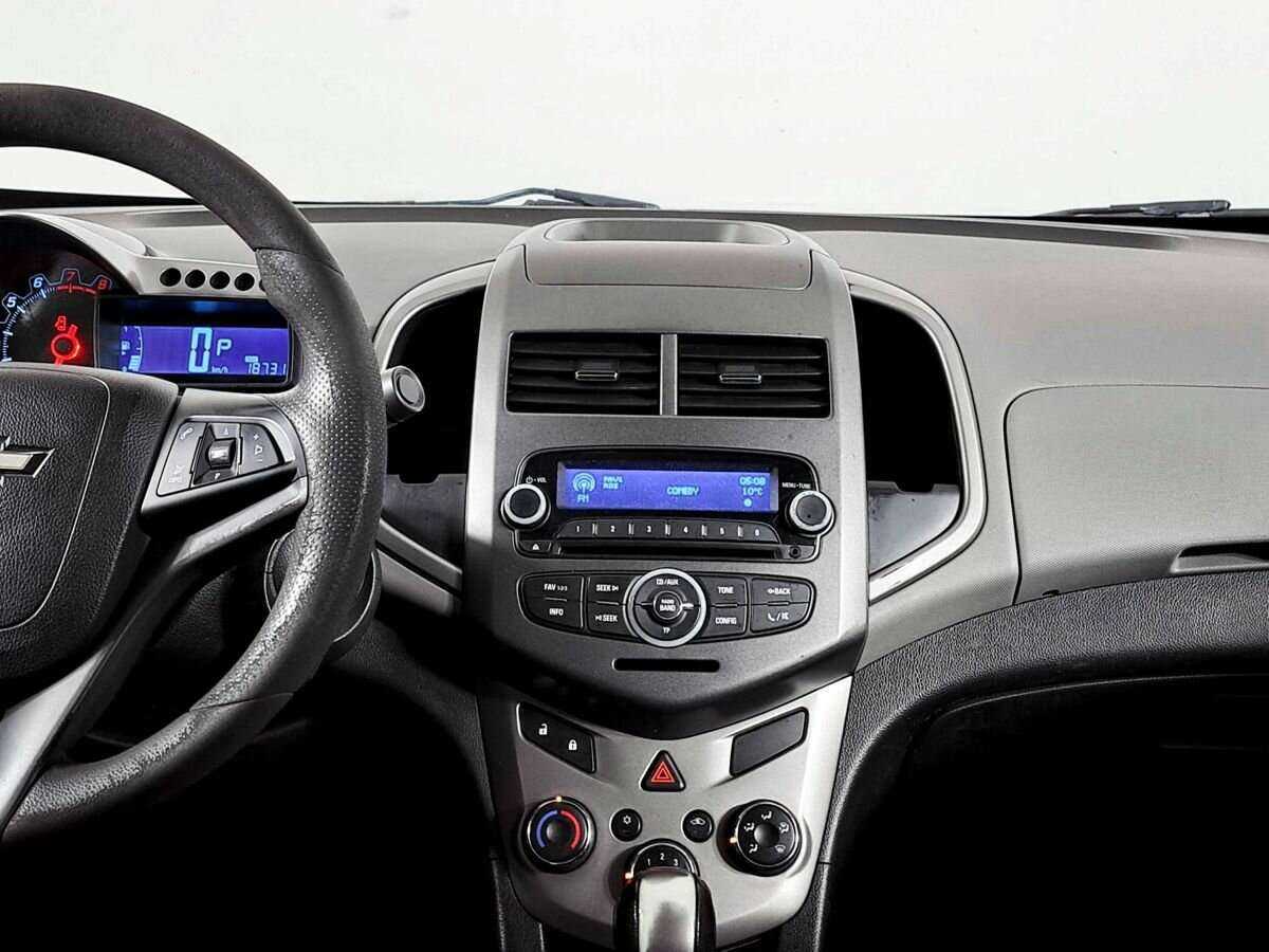 Chevrolet Aveo, 2013 - Фото №12