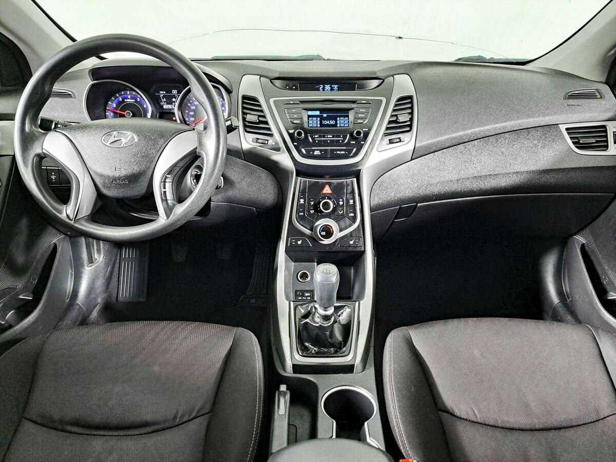 Hyundai Elantra, 2015 - Фото №13