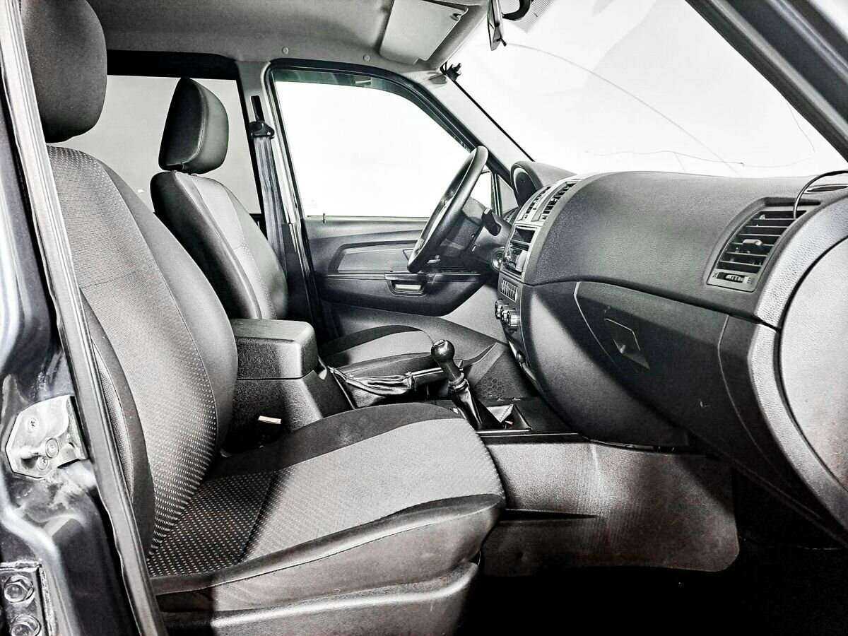 УАЗ Patriot, 2016 - Фото №8