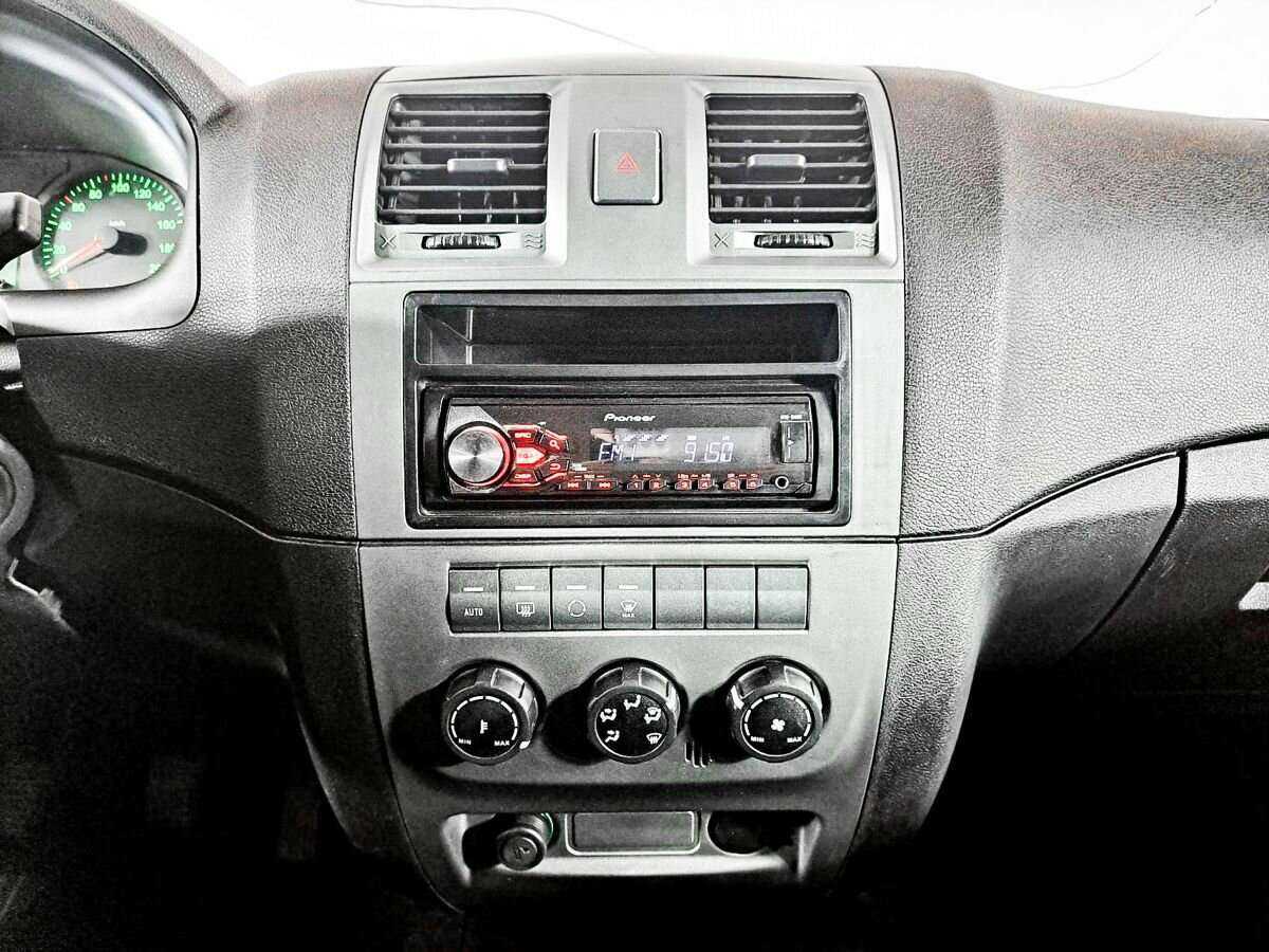 УАЗ Patriot, 2016 - Фото №12