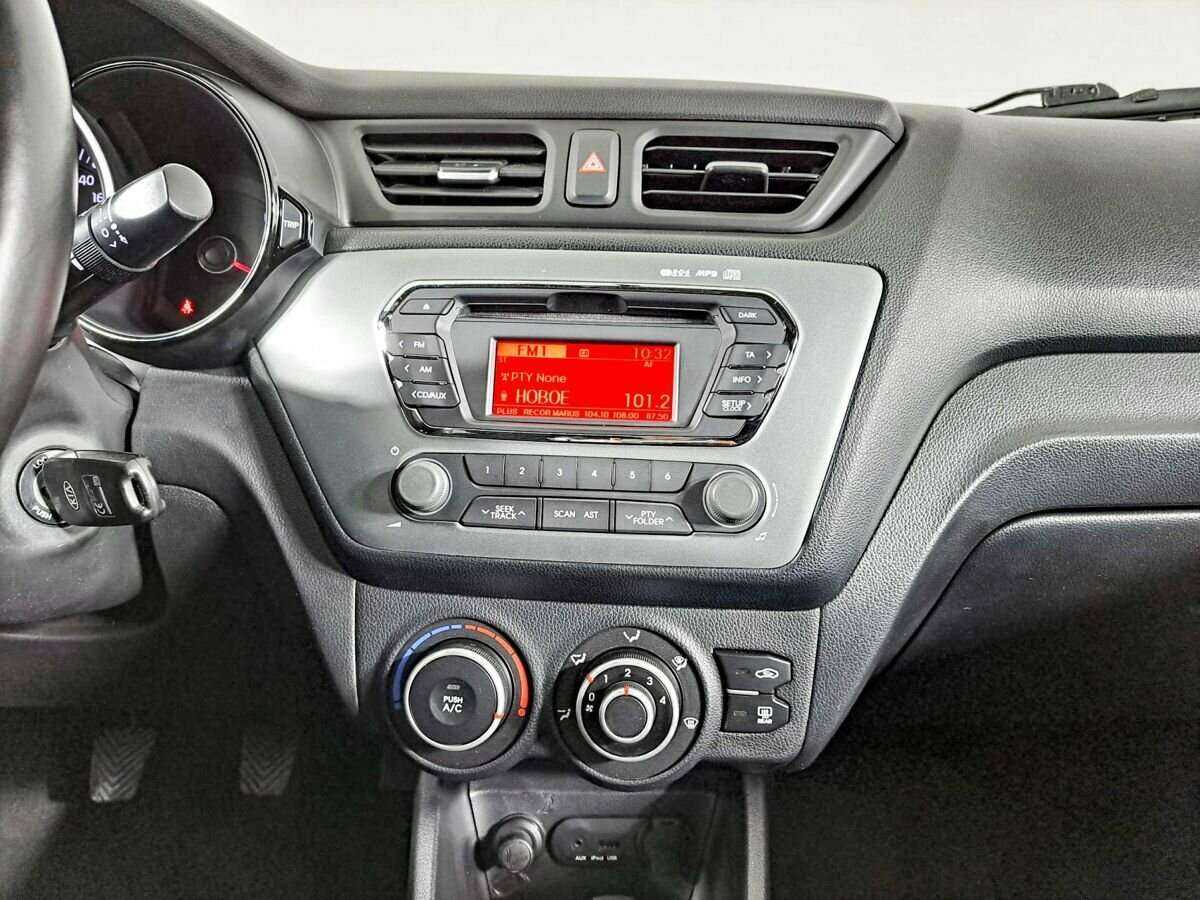 Kia Rio 5-speed, 2014 - Фото №12