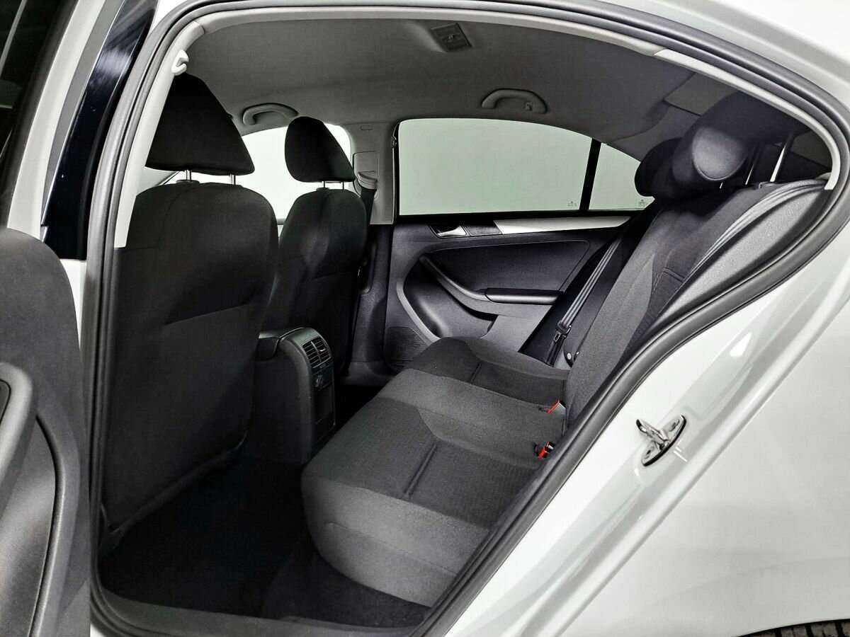 Volkswagen Jetta, 2018 - Фото №8