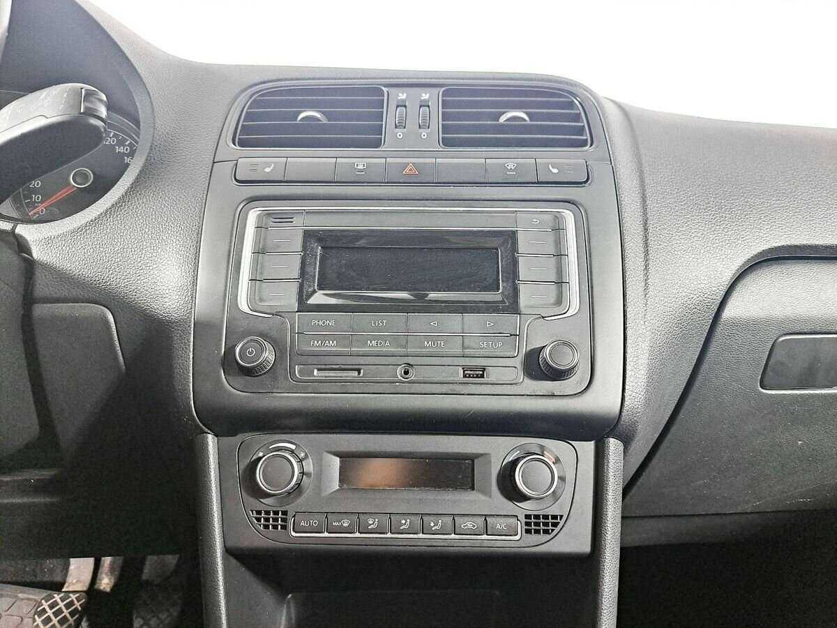 Volkswagen Polo, 2016 - Фото №12