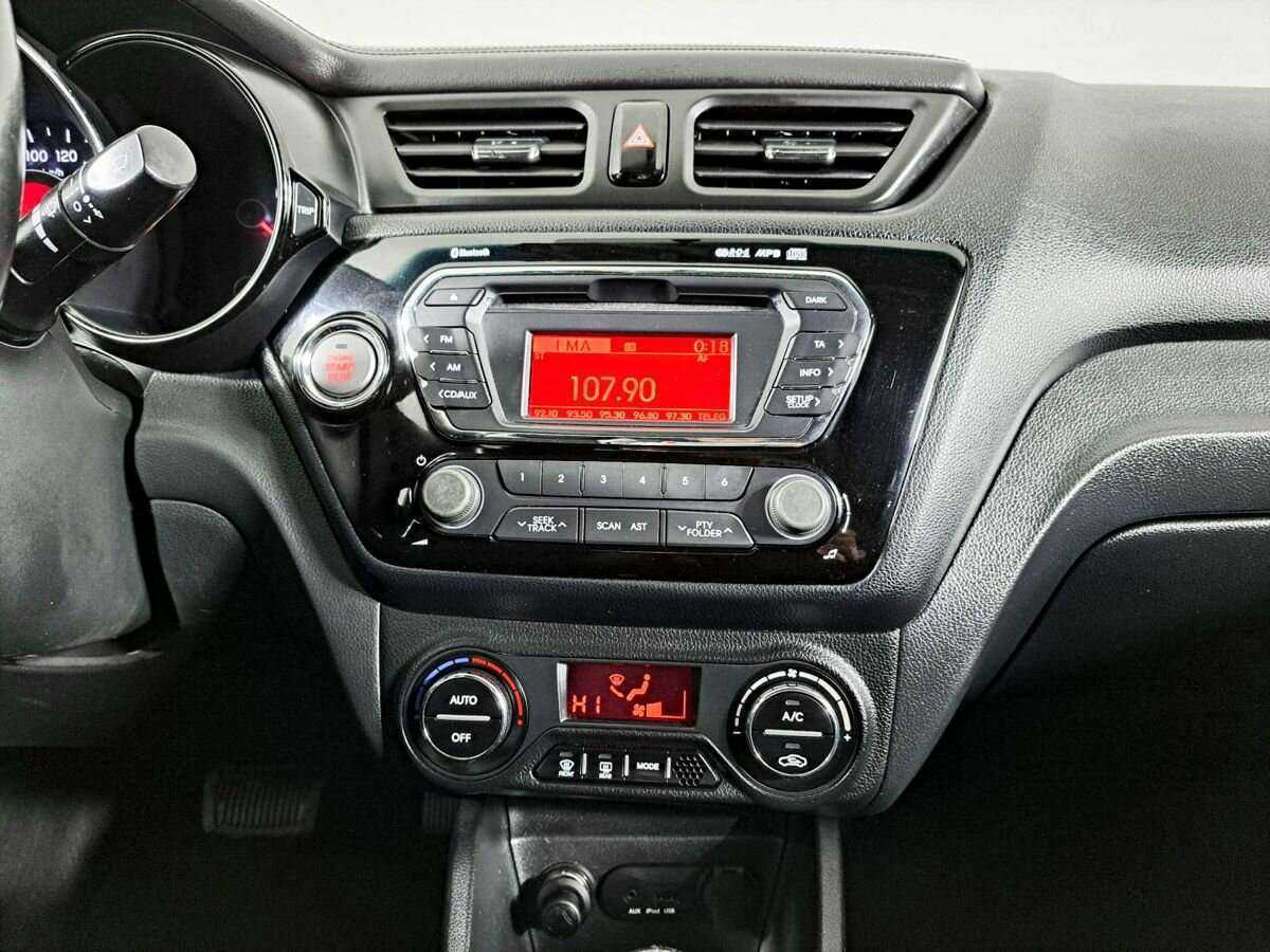 Kia Rio 6-speed, 2014 - Фото №11