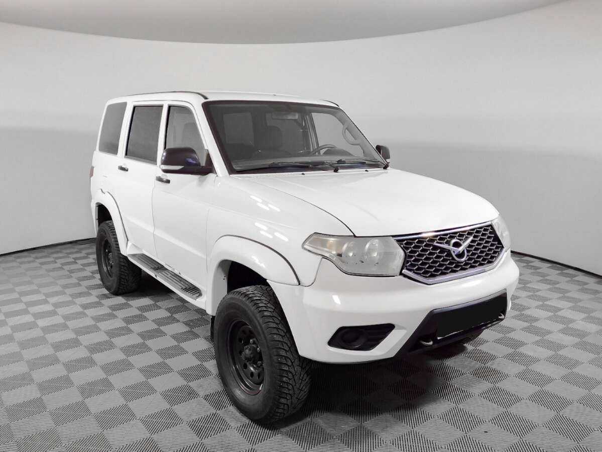 УАЗ Patriot, 2019 - Фото №2