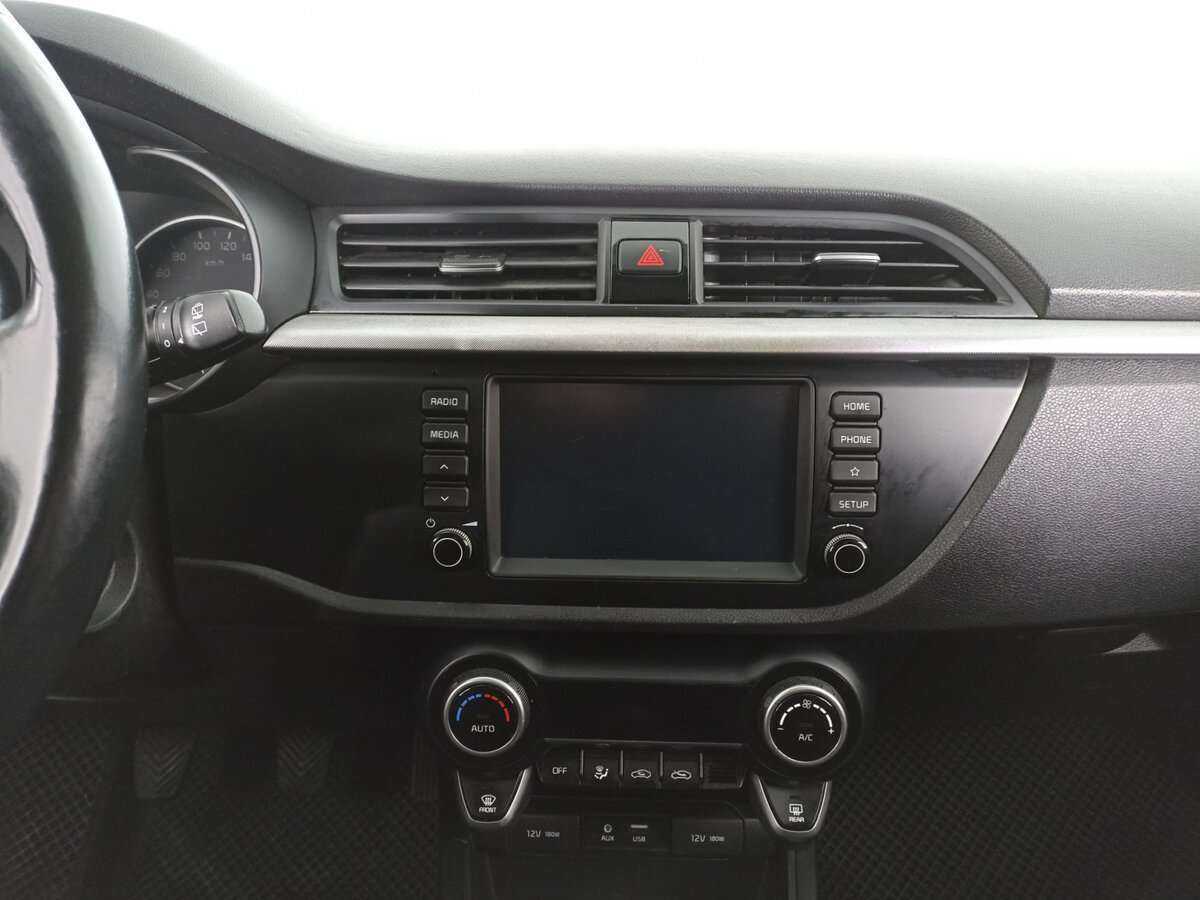 Kia Rio X-Line, 2019 - Фото №12