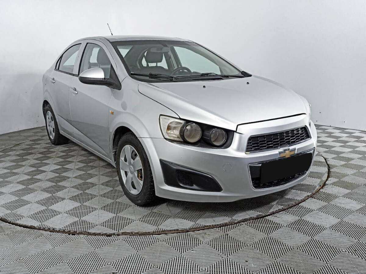 Chevrolet Aveo, 2013 - Фото №2