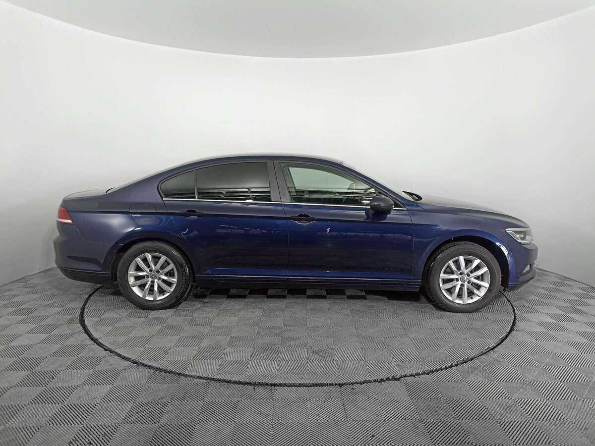 Volkswagen Passat, 2016 - Фото №3