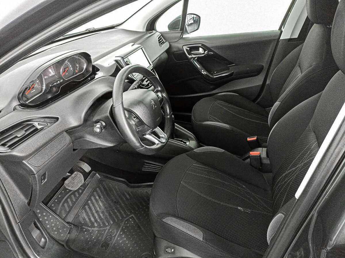 Peugeot 208, 2013 - Фото №13