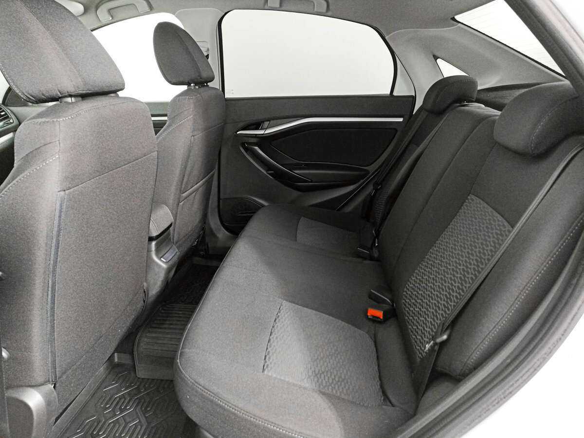 Lada (ВАЗ) Vesta, 2020 - Фото №9