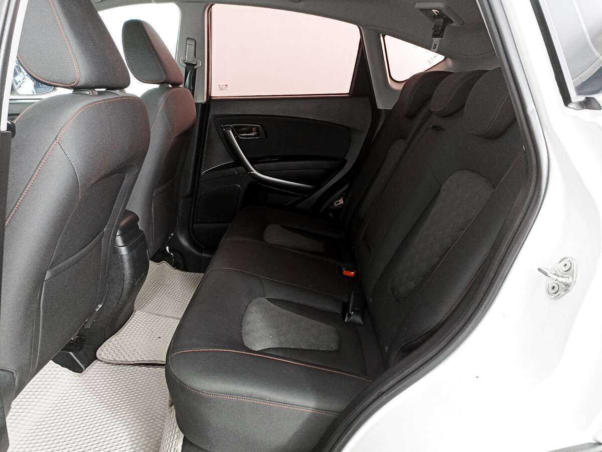 FAW Besturn X80, 2017 - Фото №8