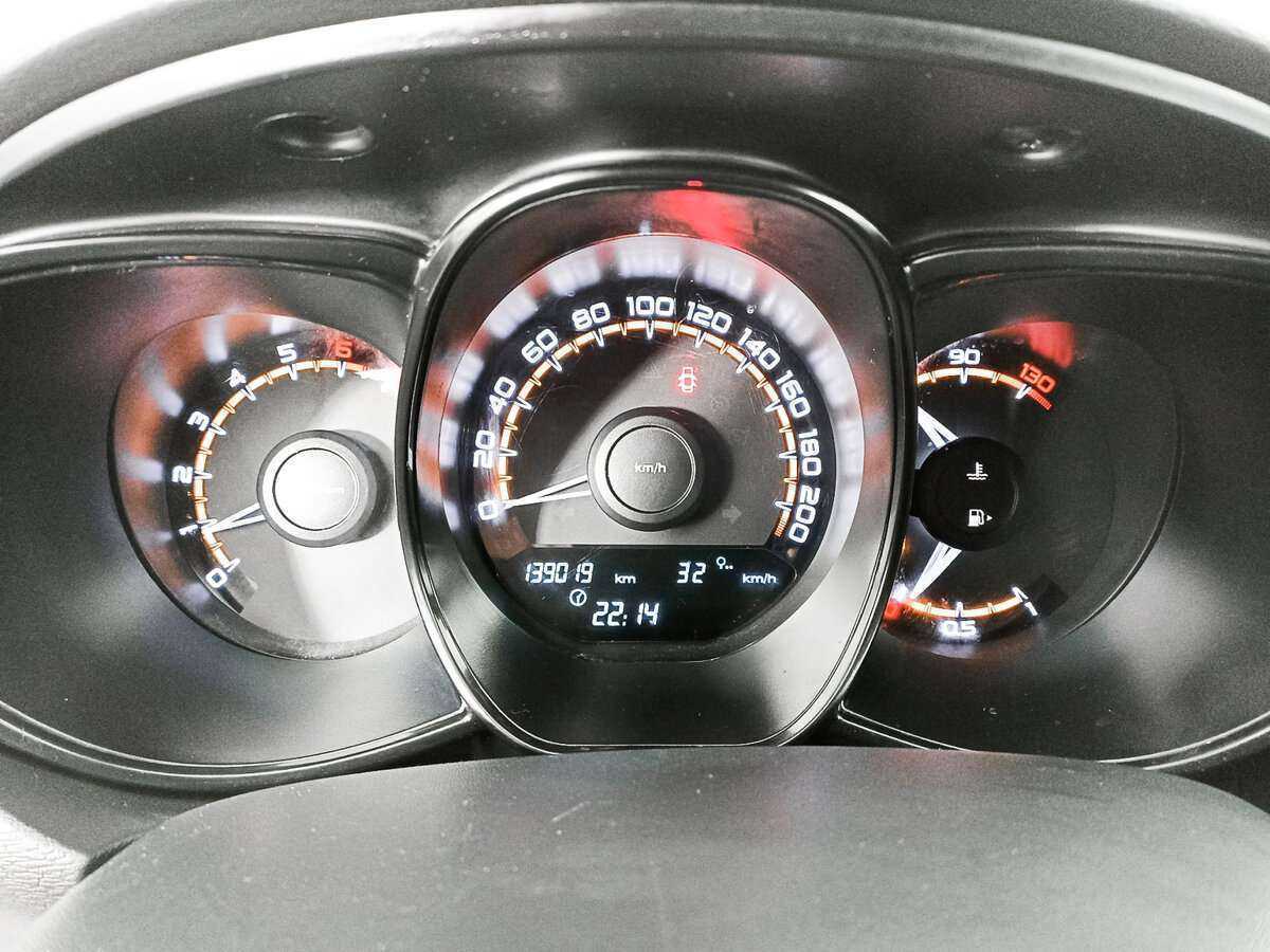 Lada (ВАЗ) Vesta, 2019 - Фото №8