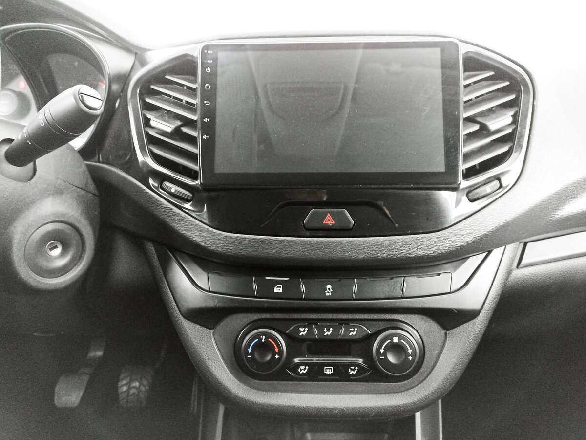 Lada (ВАЗ) Vesta, 2019 - Фото №10