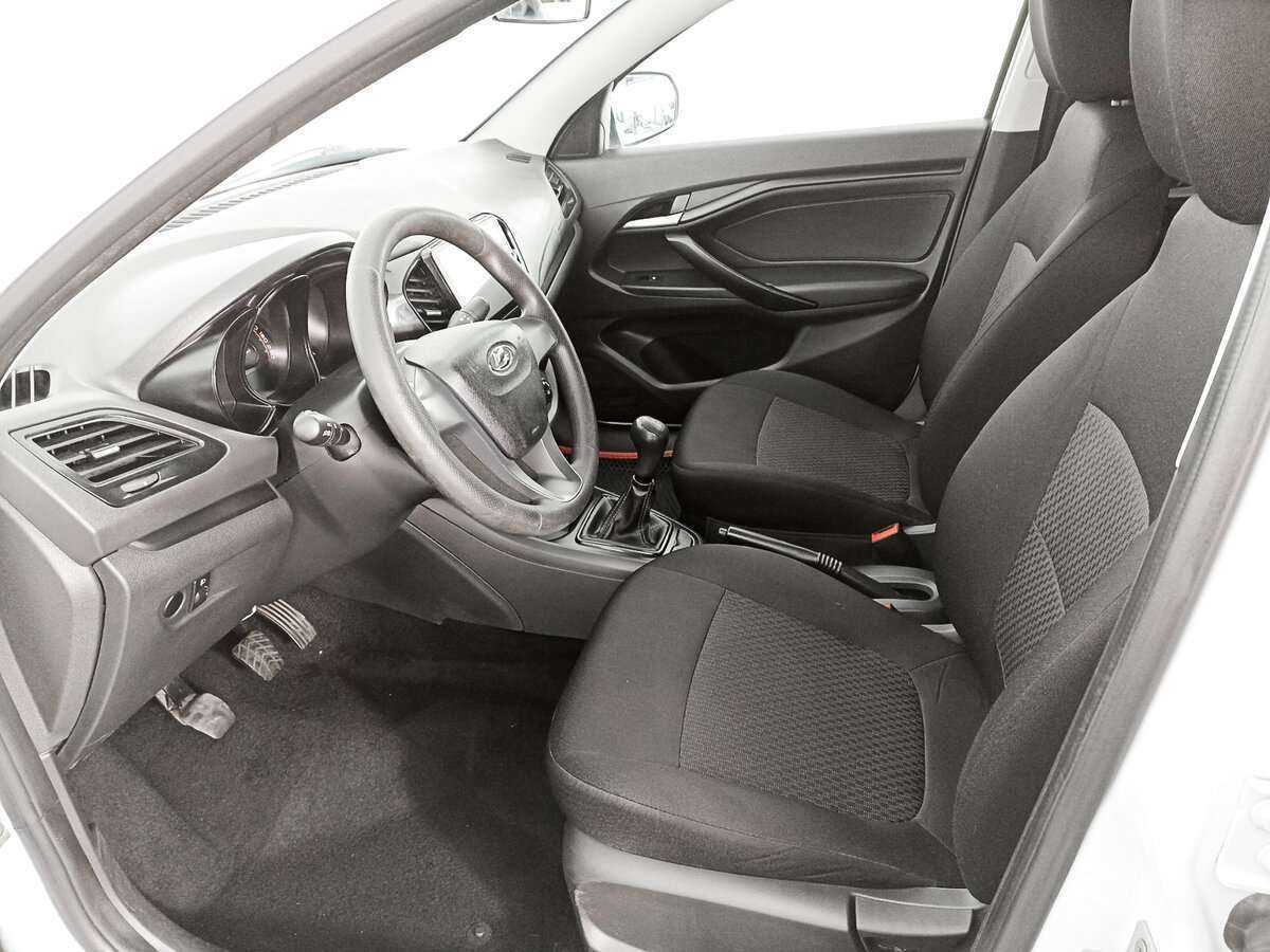 Lada (ВАЗ) Vesta, 2019 - Фото №11