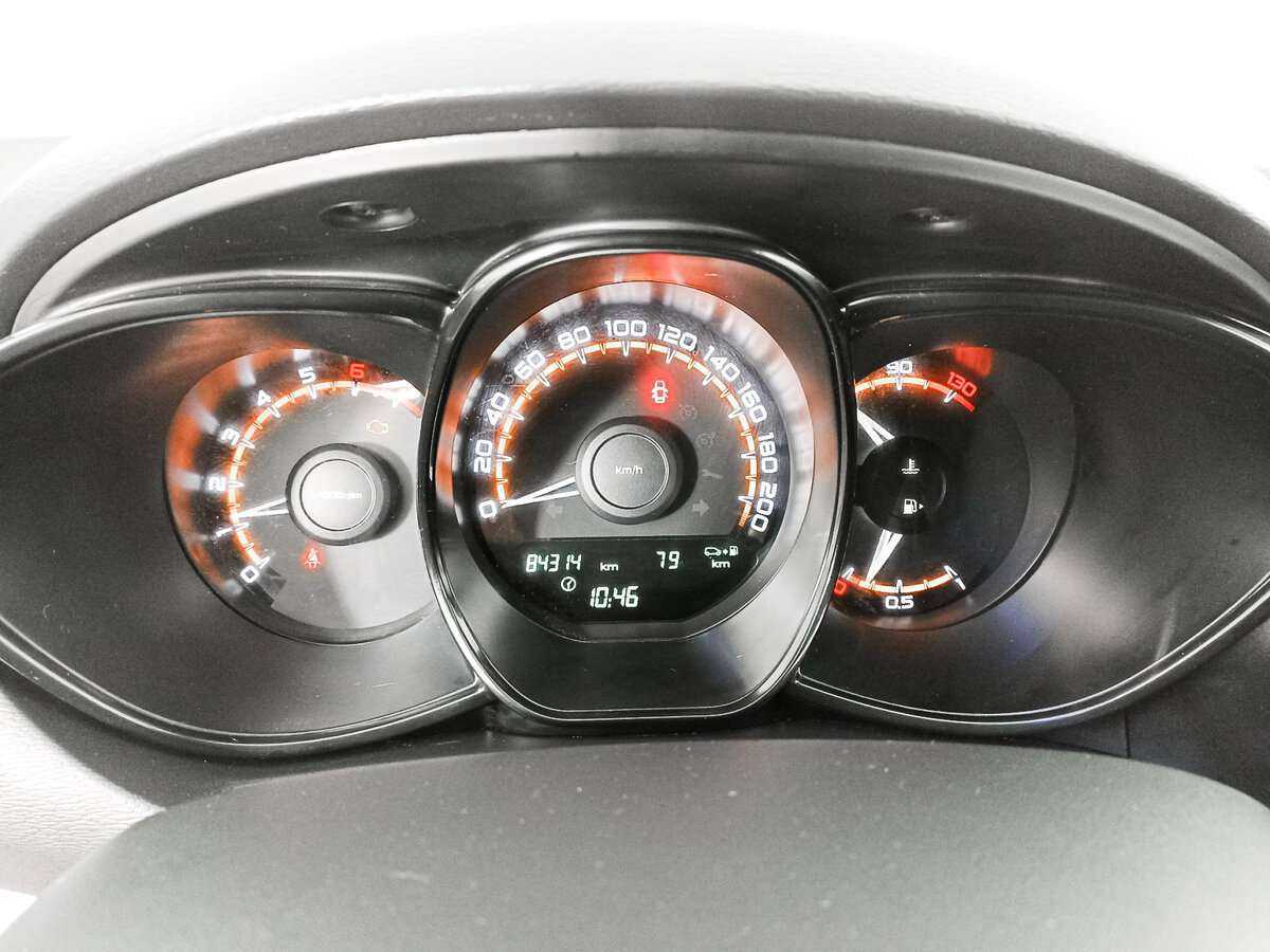 Lada (ВАЗ) Vesta SW, 2020 - Фото №10