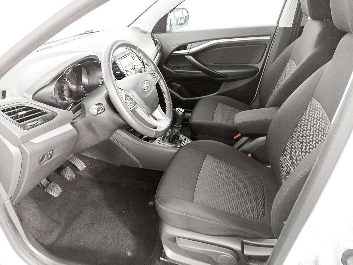 Lada (ВАЗ) Vesta SW, 2020 - Фото №13