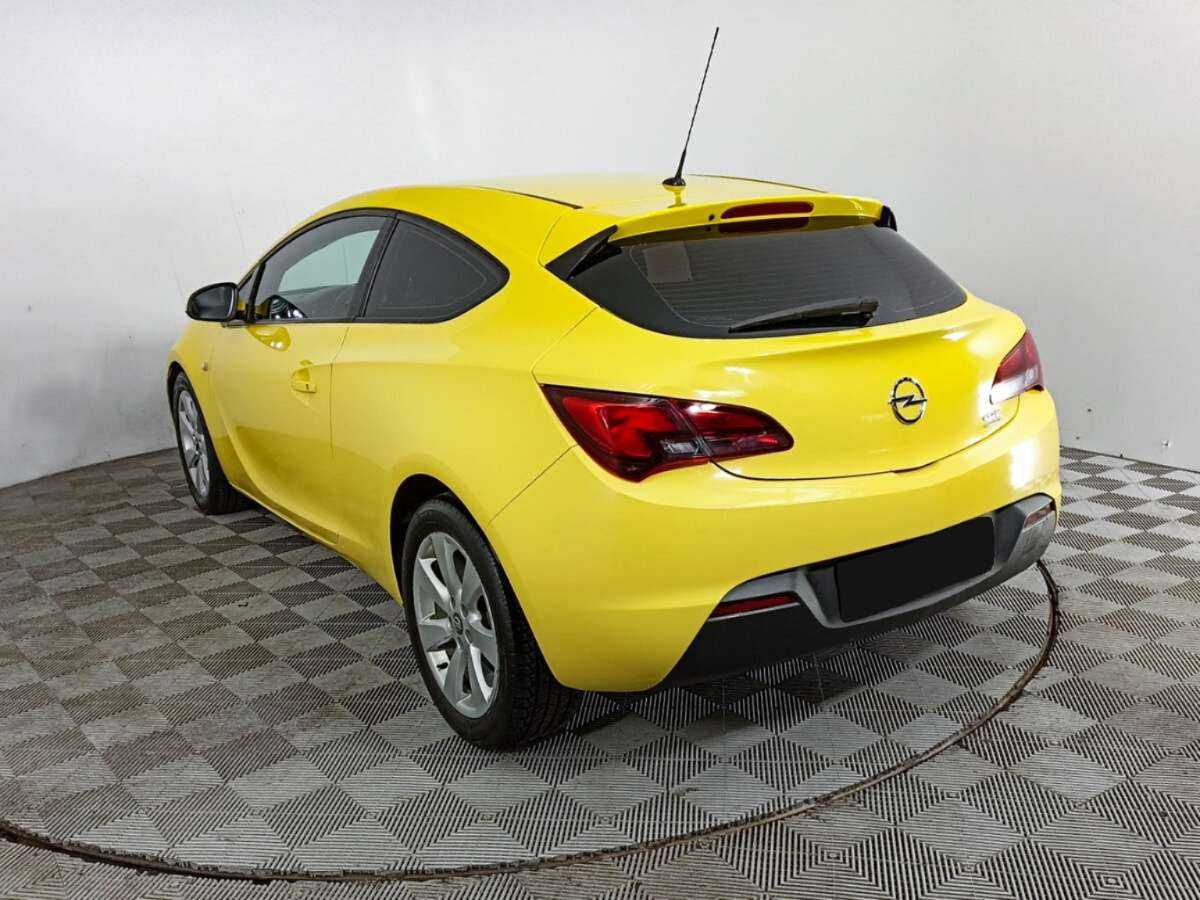 Opel Astra GTC, 2014 - Фото №5