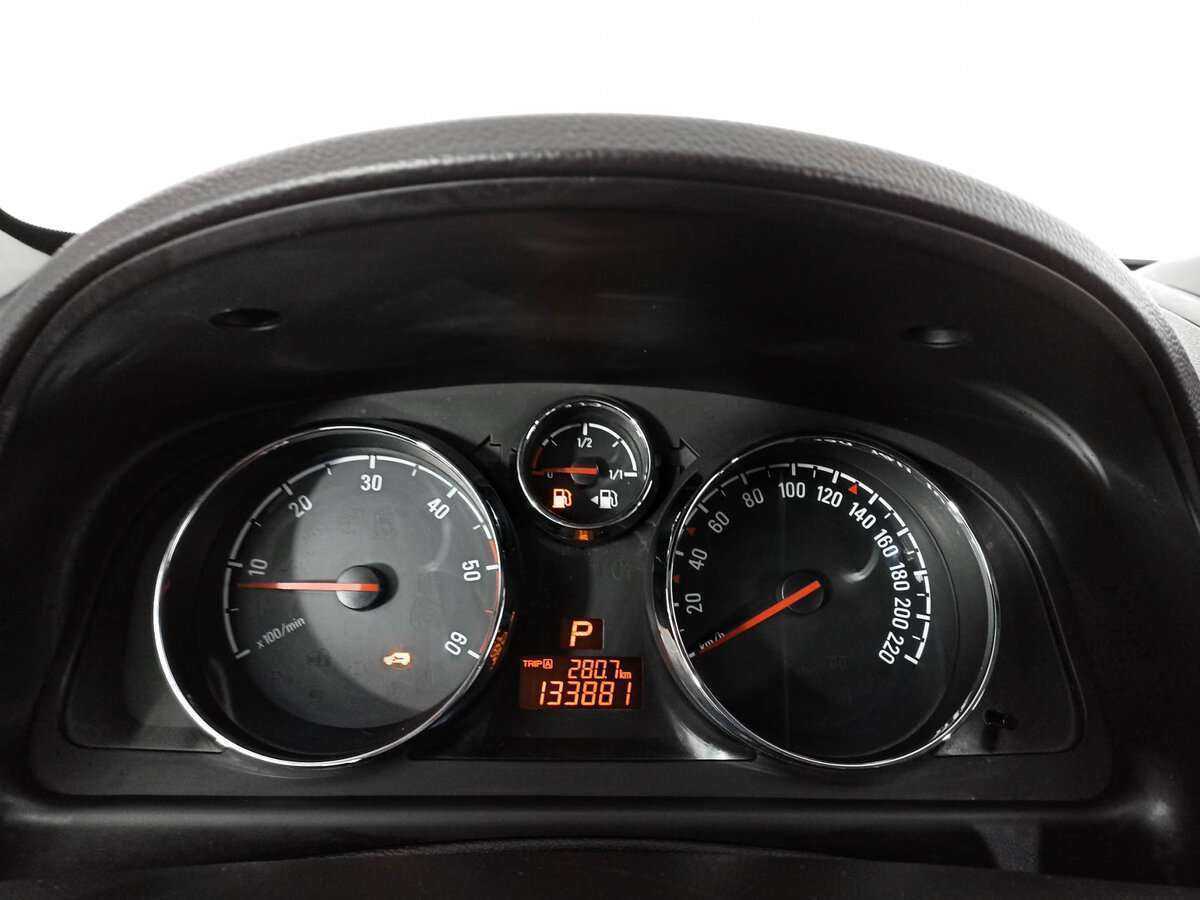 Opel Antara, 2012 - Фото №10