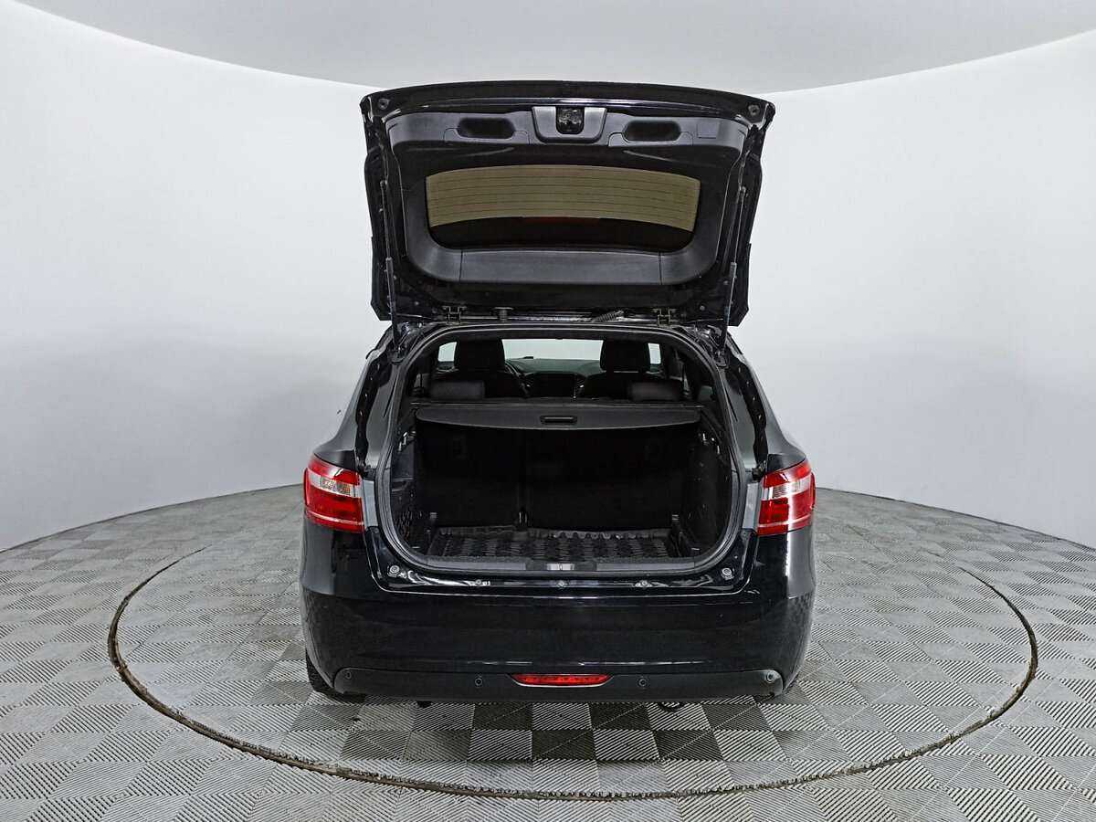 Lada (ВАЗ) Vesta SW, 2020 - Фото №9