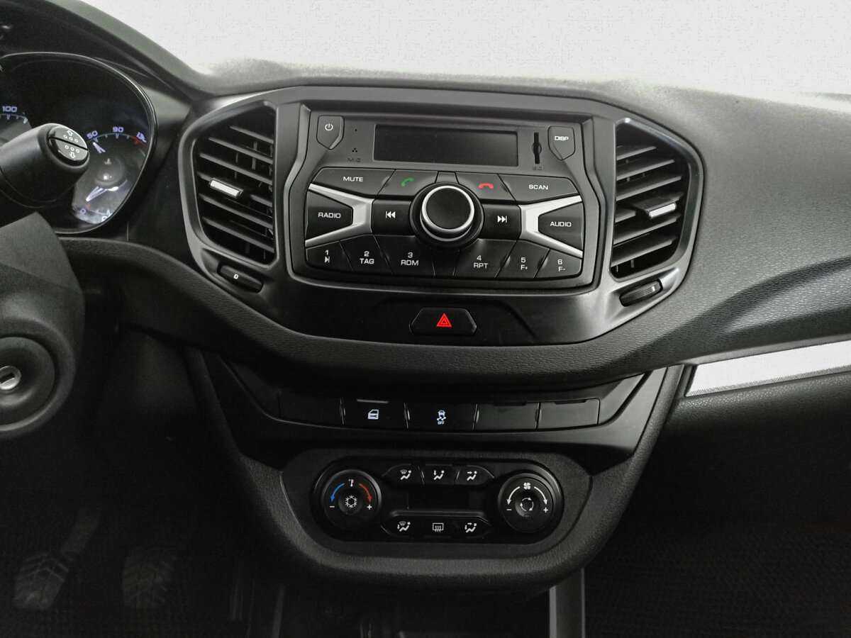 Lada (ВАЗ) Vesta, 2017 - Фото №12