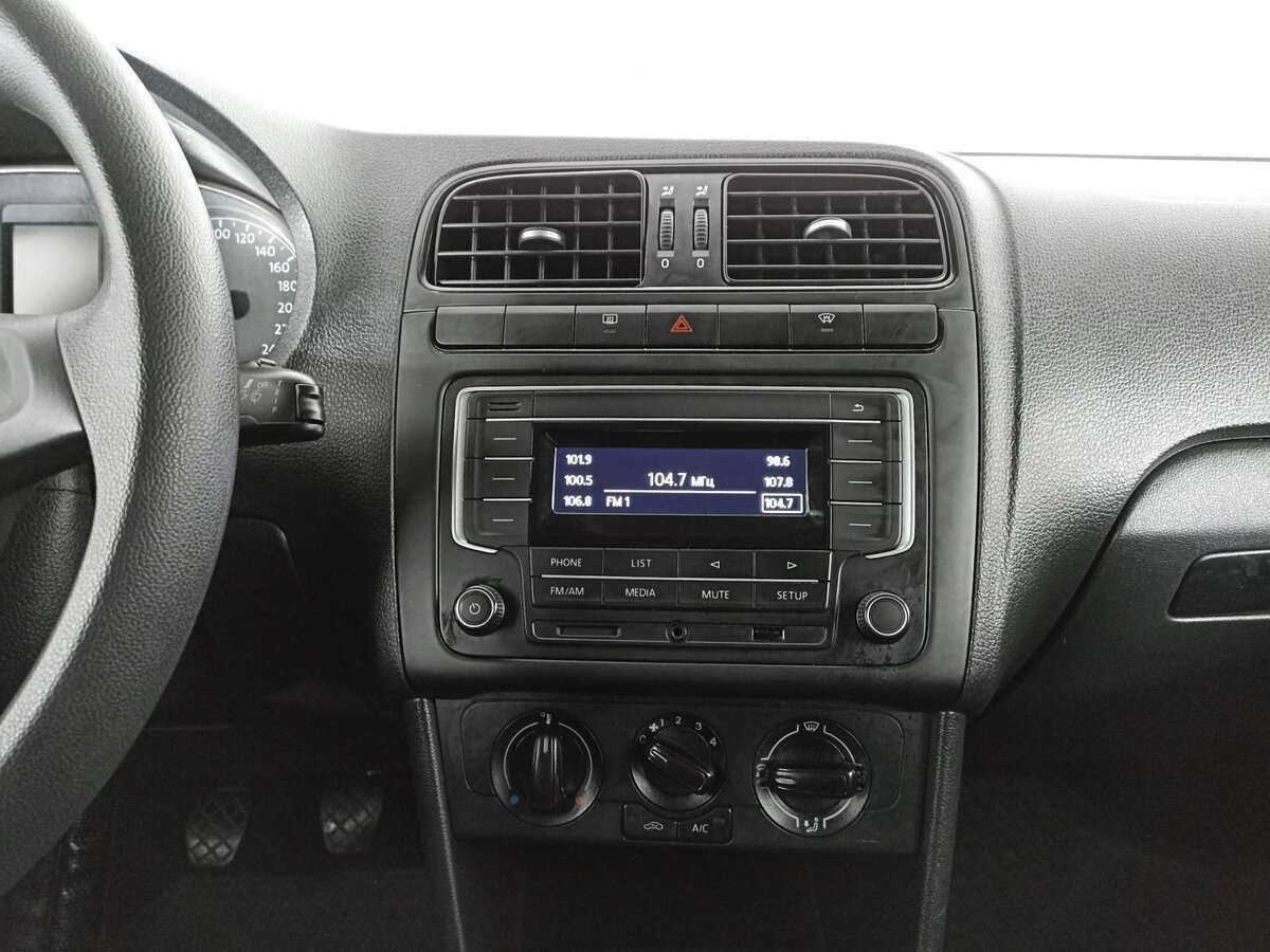 Volkswagen Polo, 2018 - Фото №11