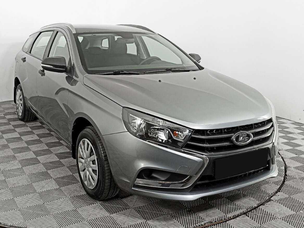 Lada (ВАЗ) Vesta SW, 2019 - Фото №2