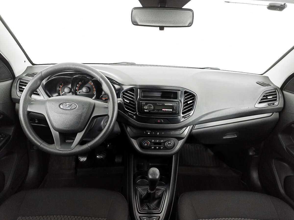 Lada (ВАЗ) Vesta SW, 2019 - Фото №9