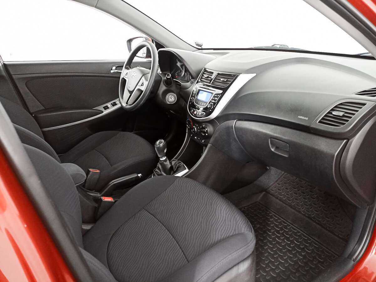 Hyundai Solaris, 2012 - Фото №6