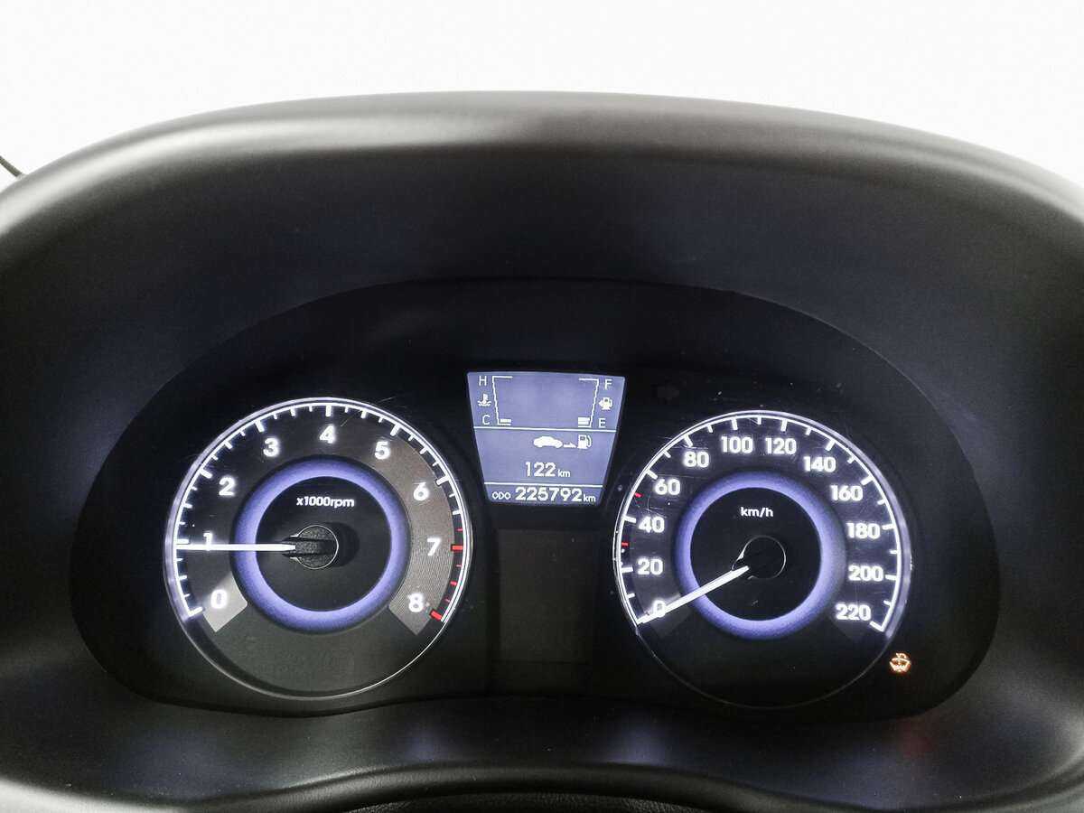 Hyundai Solaris, 2012 - Фото №8