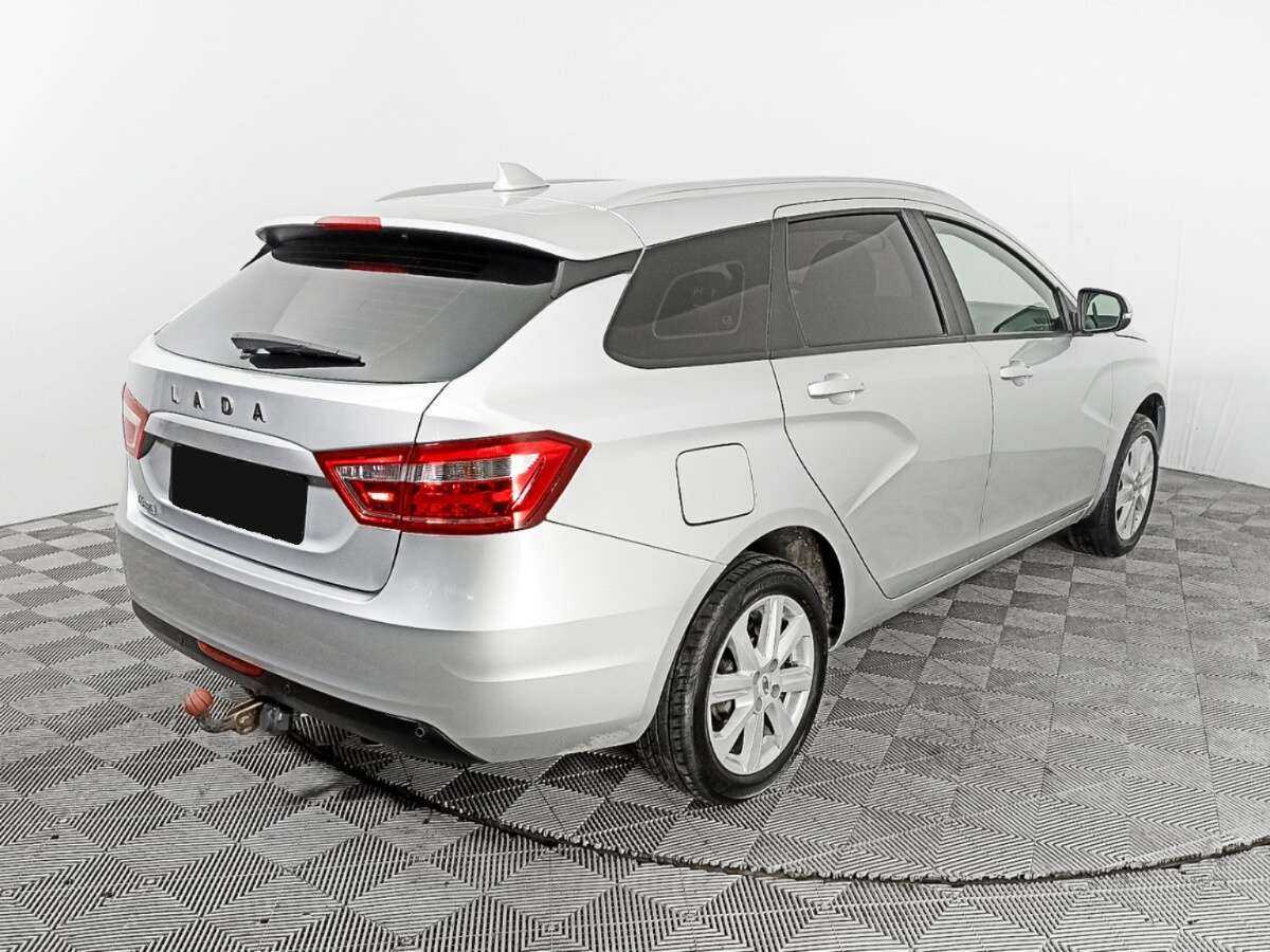 Lada (ВАЗ) Vesta SW, 2020 - Фото №4