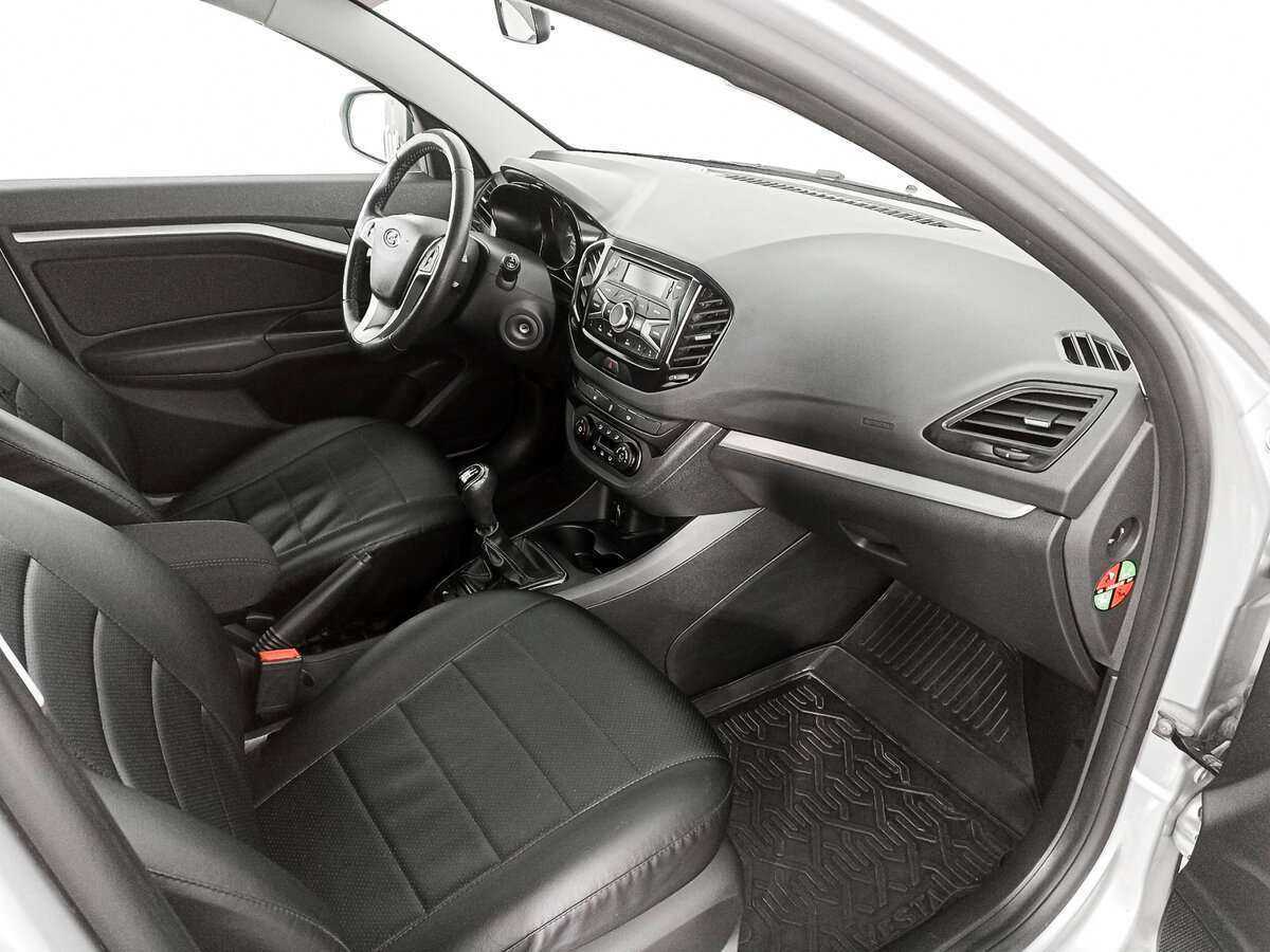 Lada (ВАЗ) Vesta SW, 2020 - Фото №8