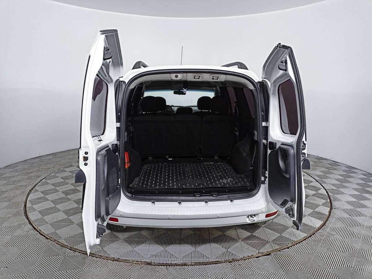 Lada (ВАЗ) Largus, 2017 - Фото №9