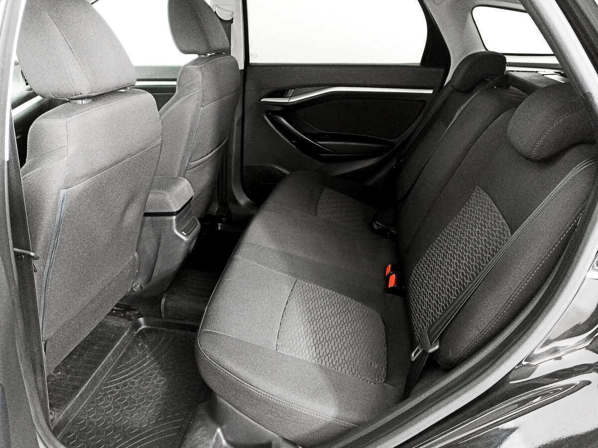 Lada (ВАЗ) Vesta SW, 2019 - Фото №9