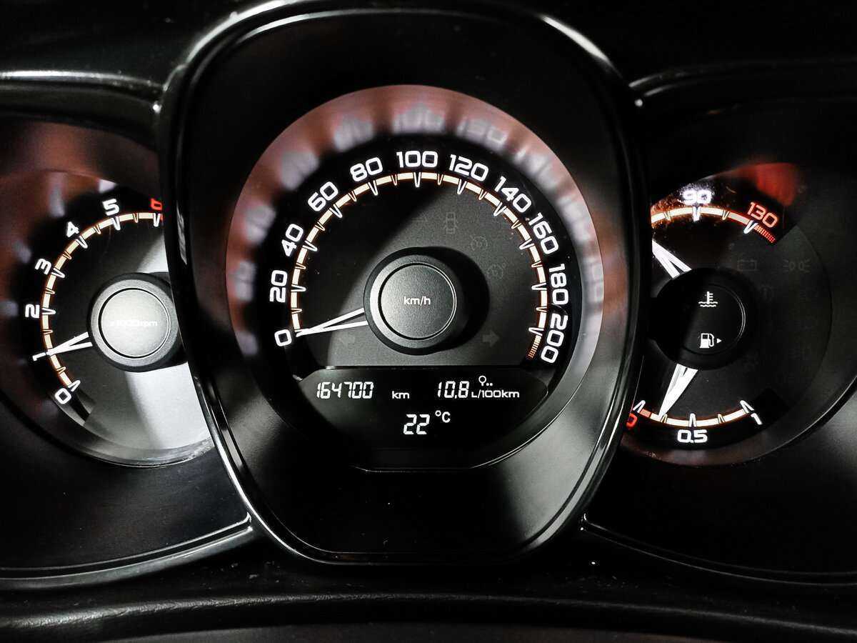 Lada (ВАЗ) Vesta SW, 2019 - Фото №10