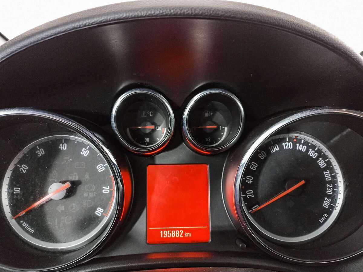 Opel Astra, 2012 - Фото №9