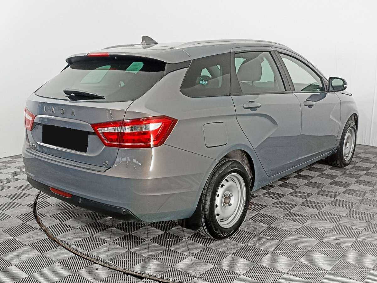 Lada (ВАЗ) Vesta SW, 2017 - Фото №4