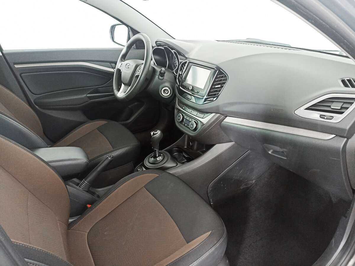 Lada (ВАЗ) Vesta SW, 2017 - Фото №8